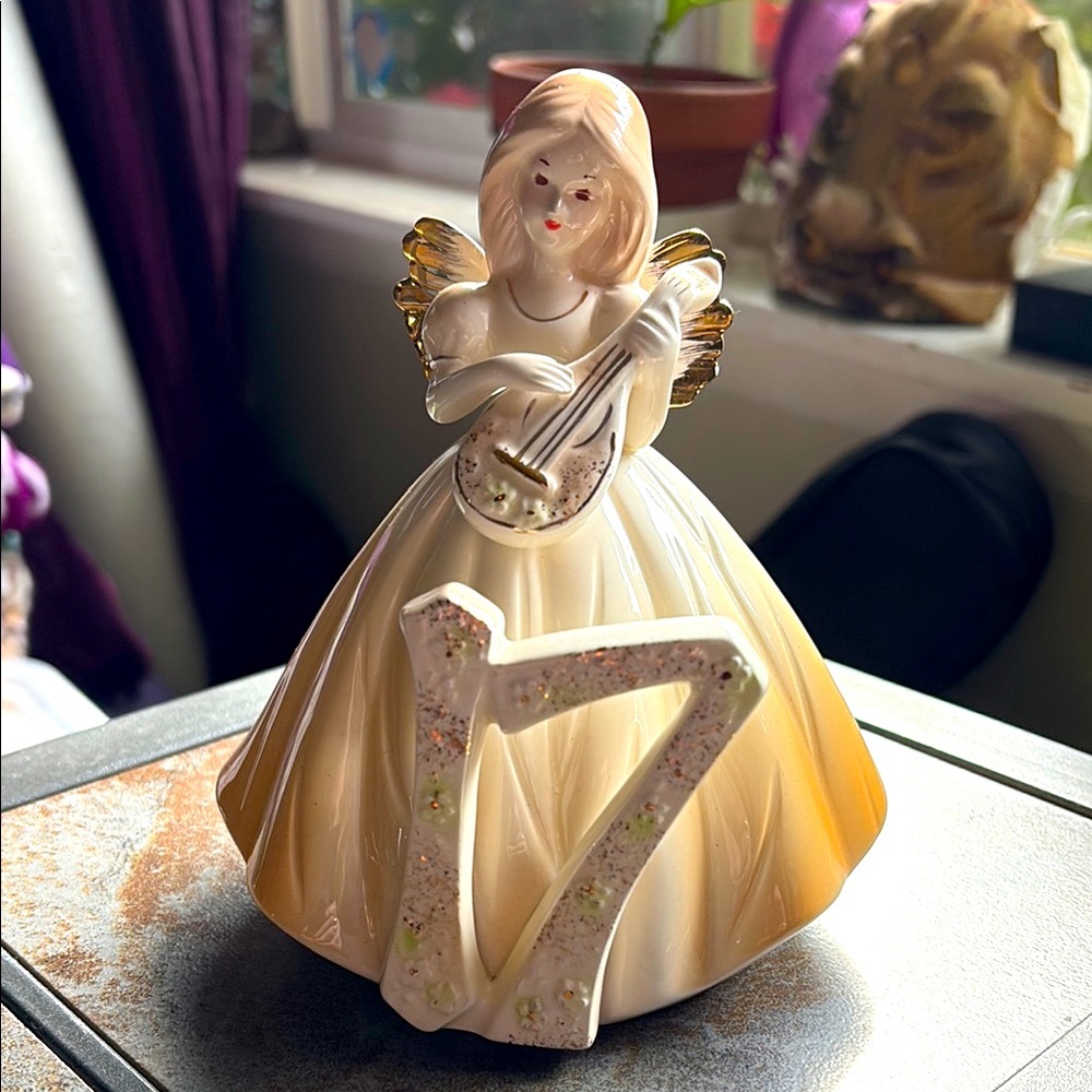 VTG Josef Originals “17” Figurine